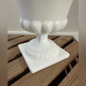 Vintage E.O. Brody Co. MJ-43 White Milk Glass Urn Planter